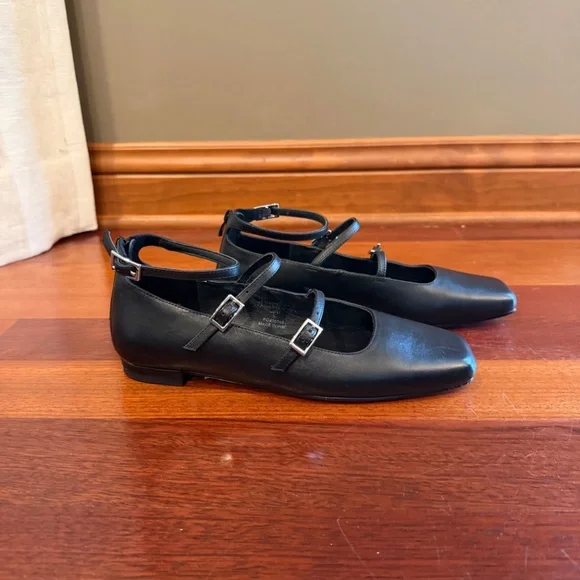 Quince Women's Italian Leather Black Strappy Ballet Flat Shoes, Size 6 - Picture 4 of 9